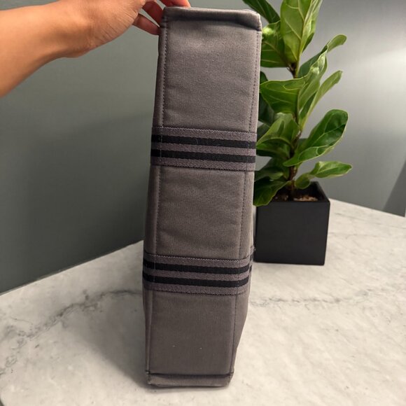 Hermès Fourre-Tout Canvas Tote MM – Medium - Picture 6 of 11